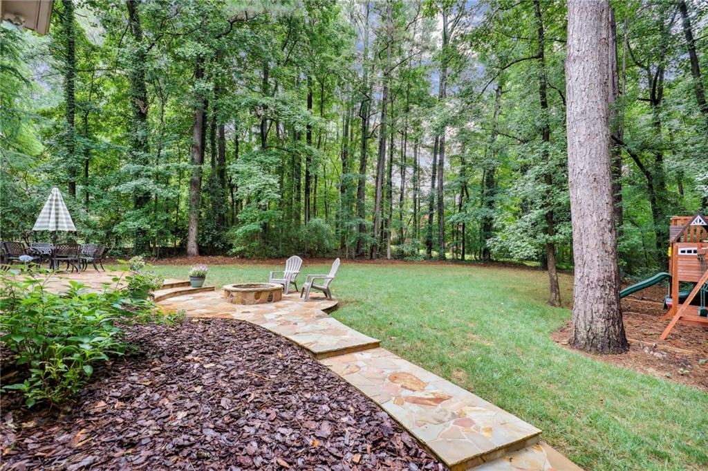 135 Hembree Circle Drive