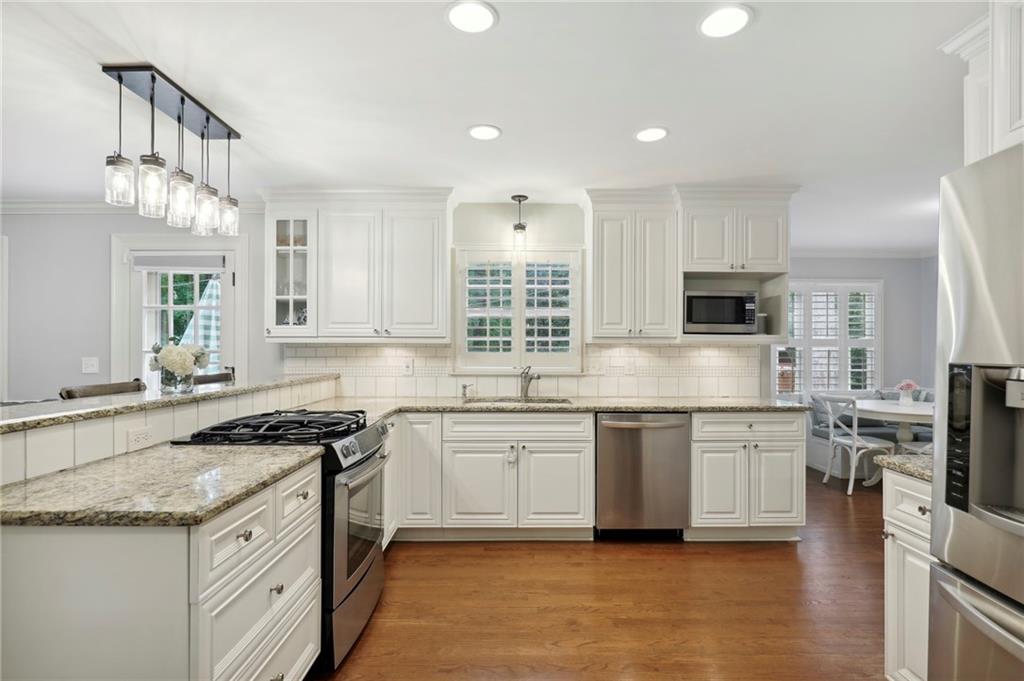 135 Hembree Circle Drive