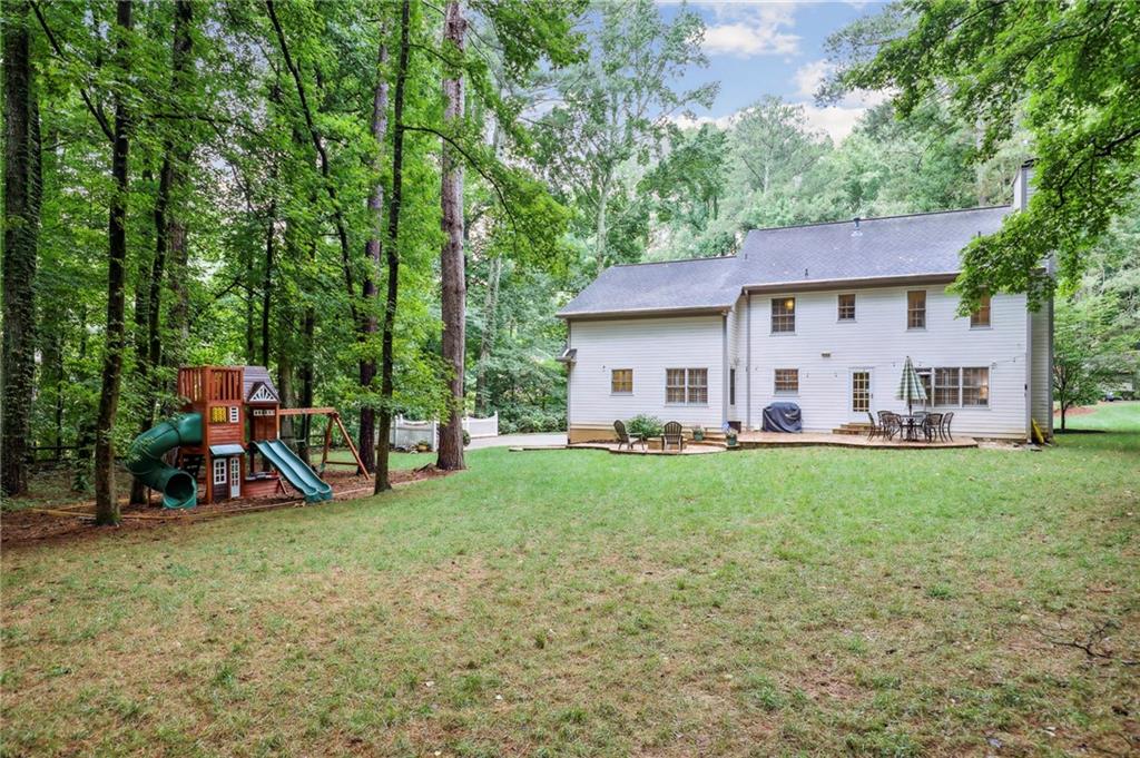 135 Hembree Circle Drive