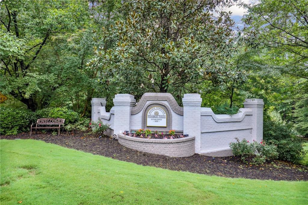 135 Hembree Circle Drive