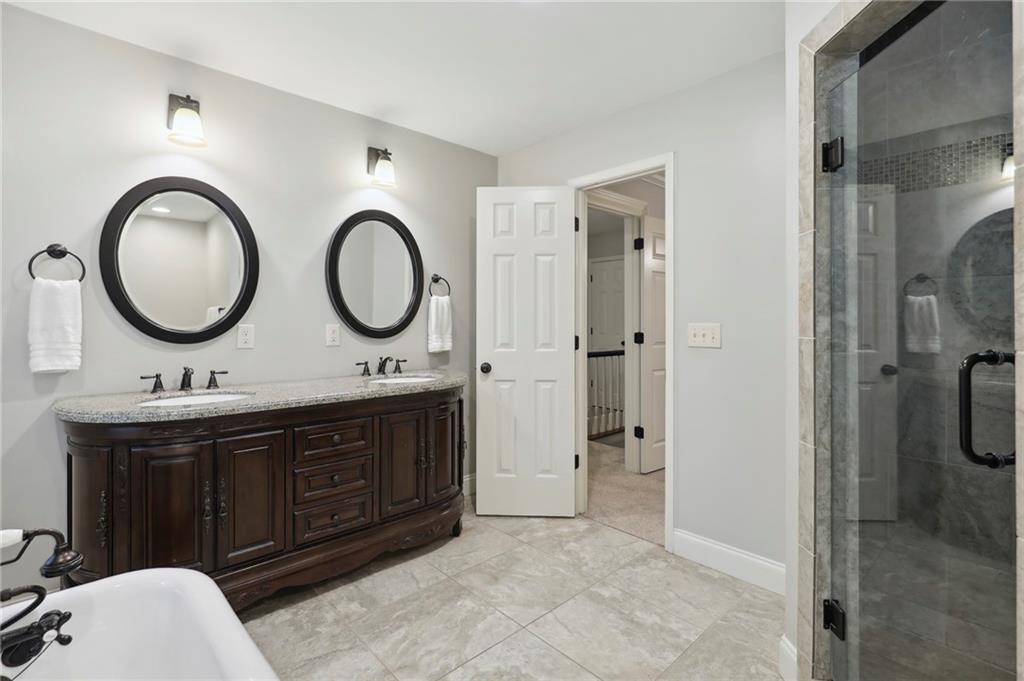 135 Hembree Circle Drive