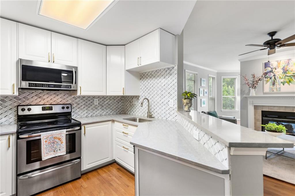 119 McGill Park Avenue NE Unit 119