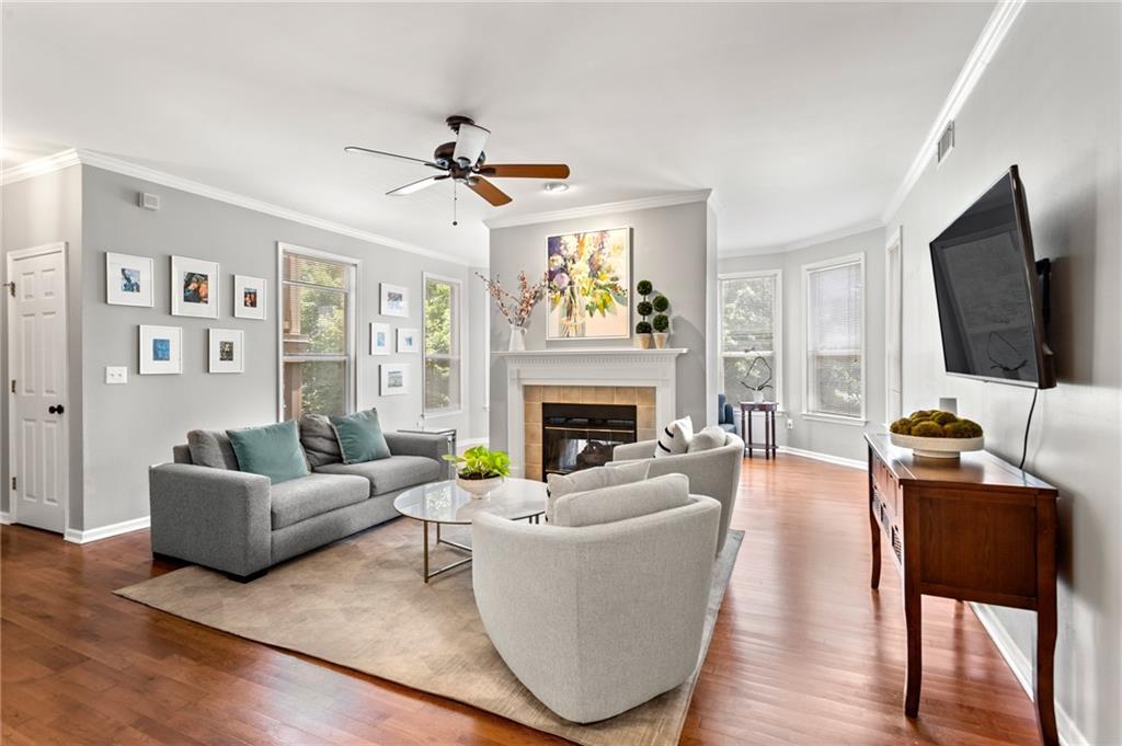 119 McGill Park Avenue NE Unit 119