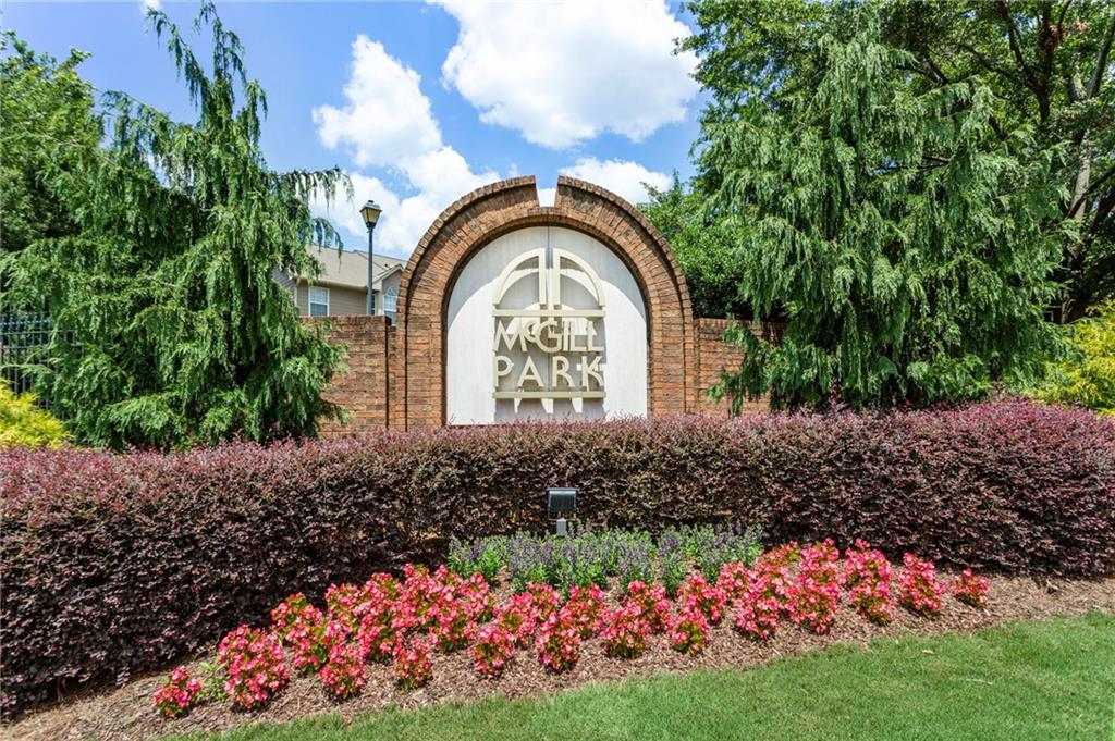 119 McGill Park Avenue NE Unit 119