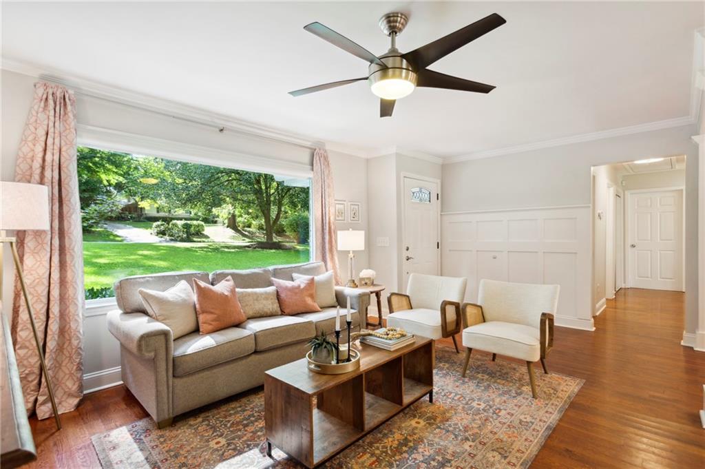 2626 Woodacres Road NE