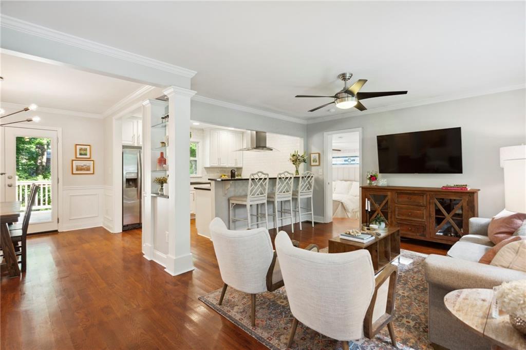 2626 Woodacres Road NE