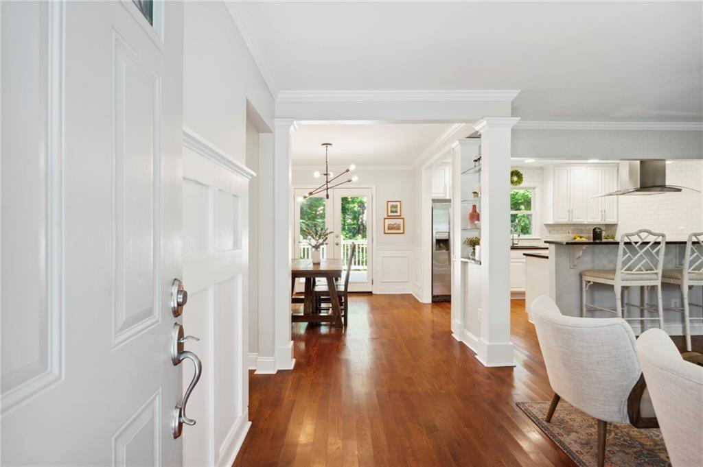 2626 Woodacres Road NE