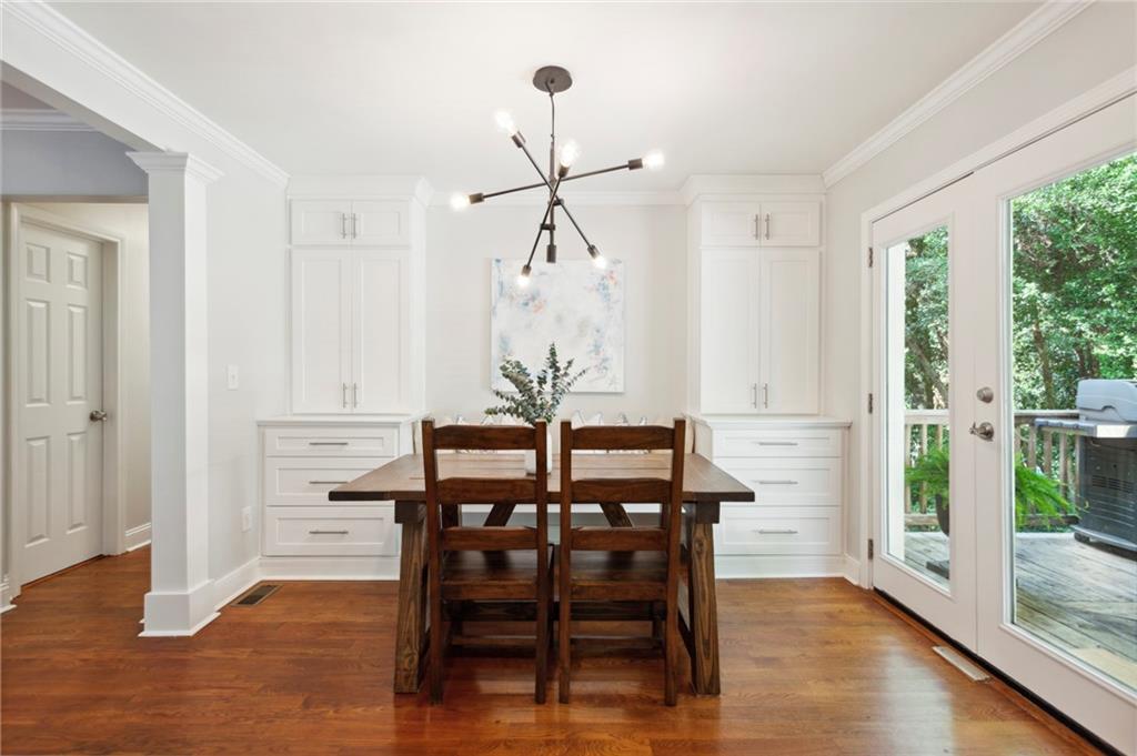 2626 Woodacres Road NE