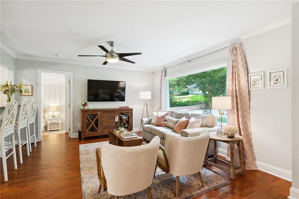 2626 Woodacres Road NE