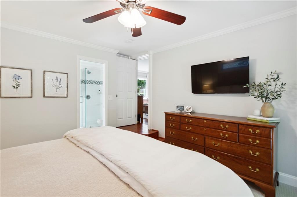 2626 Woodacres Road NE