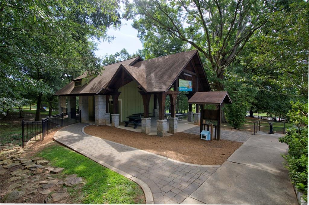 4565 Lake Forrest Drive