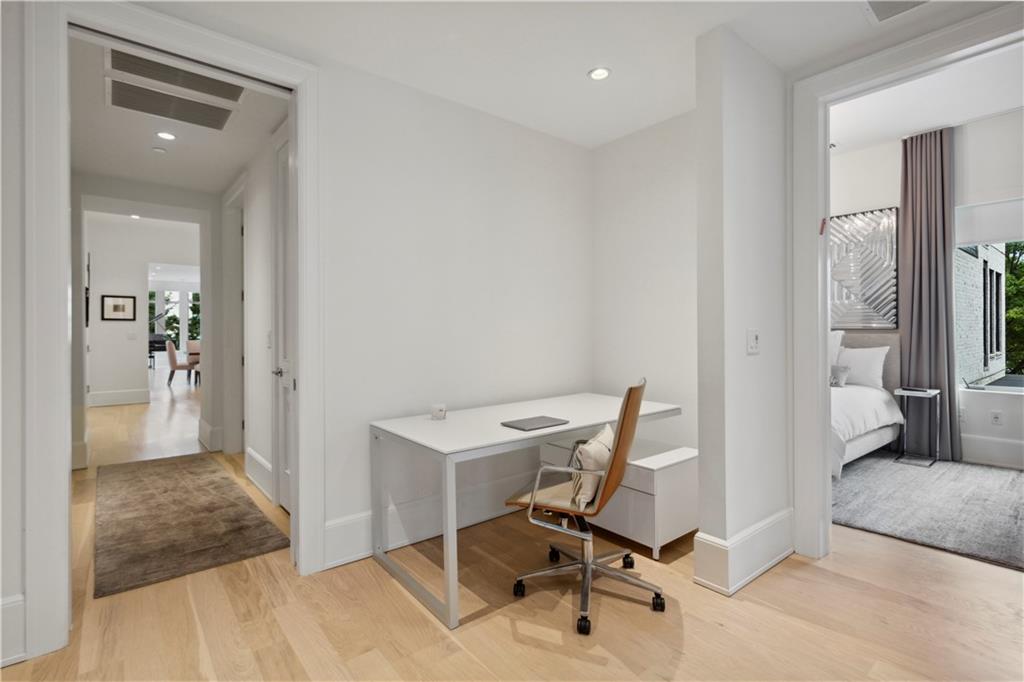 1301 Peachtree Street NE Unit 2B