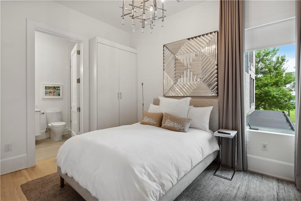 1301 Peachtree Street NE Unit 2B