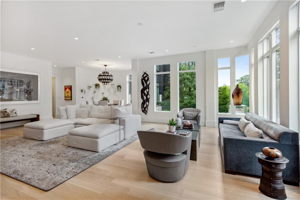 1301 Peachtree Street NE Unit 2B