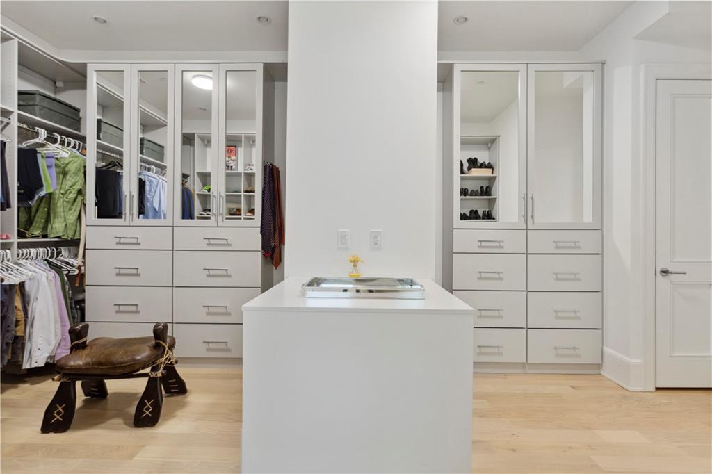 1301 Peachtree Street NE Unit 2B