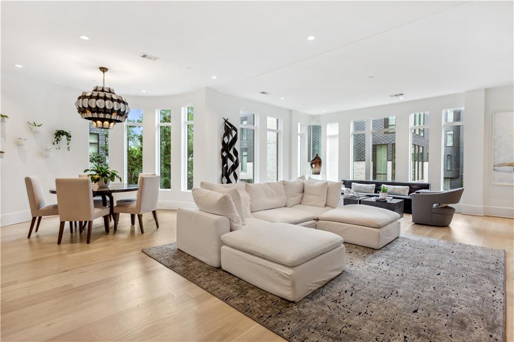 1301 Peachtree Street NE Unit 2B