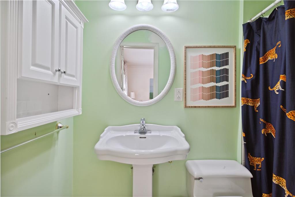 2380 Howell Mill Road NW