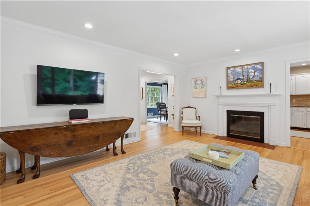 2380 Howell Mill Road NW