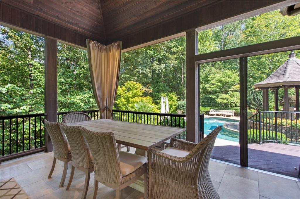 1638 Little Willeo Road