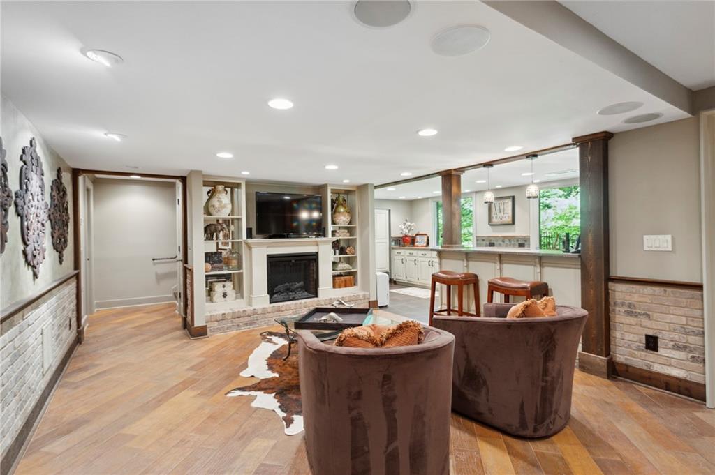 1638 Little Willeo Road