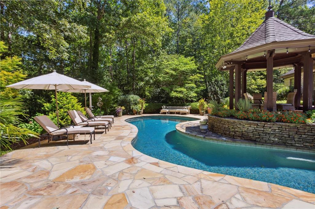 1638 Little Willeo Road