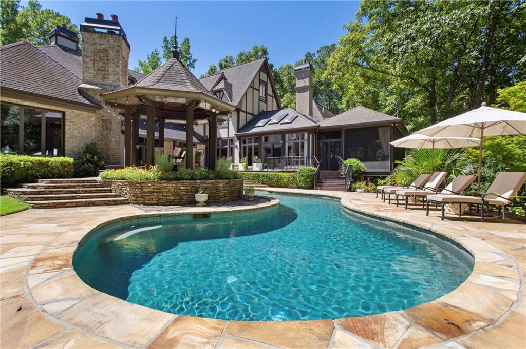 1638 Little Willeo Road