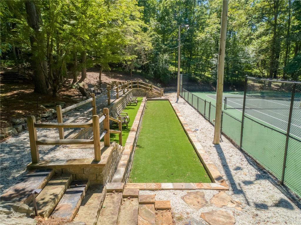 1638 Little Willeo Road