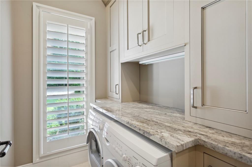 1638 Little Willeo Road