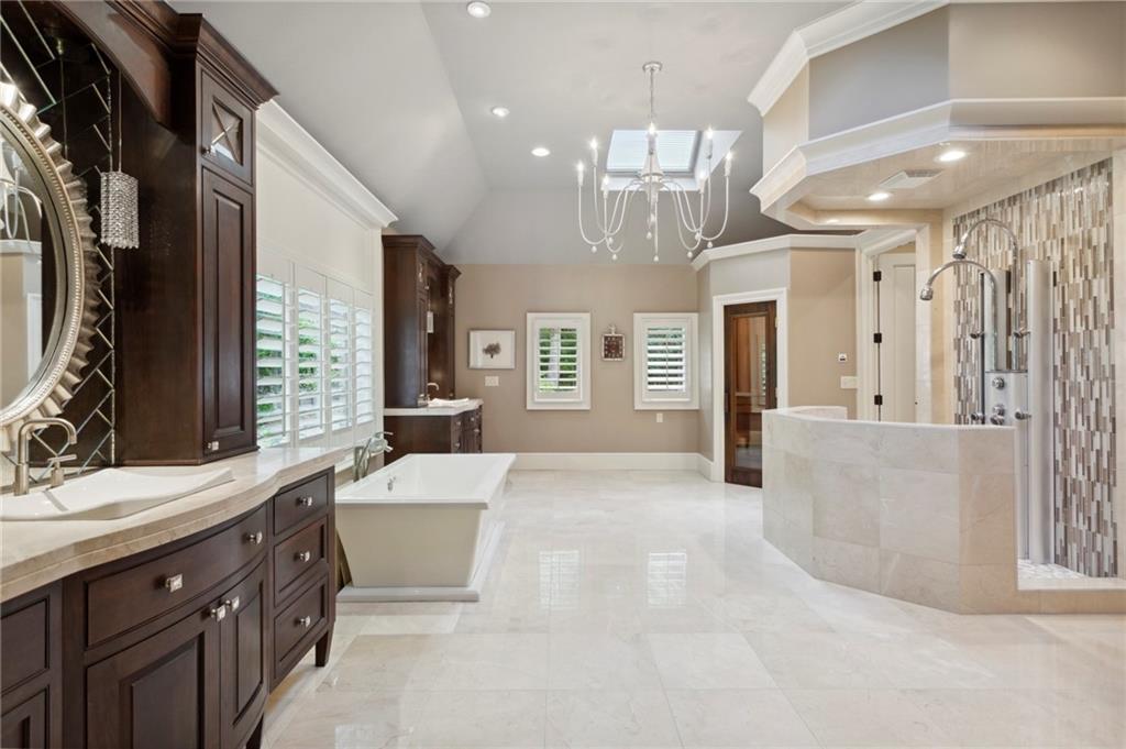 1638 Little Willeo Road