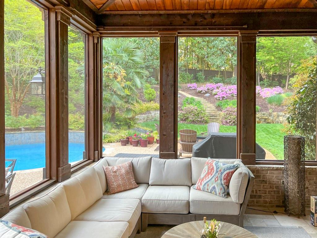 4130 Hillside Place NW