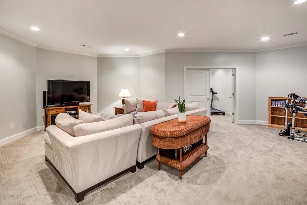 4130 Hillside Place NW