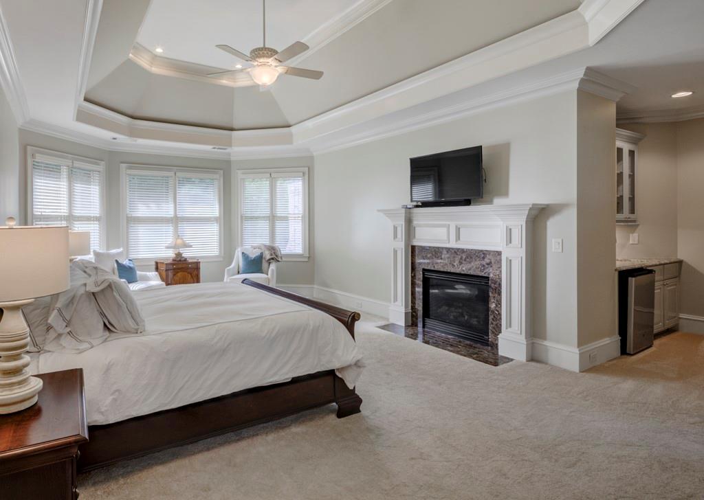 4130 Hillside Place NW