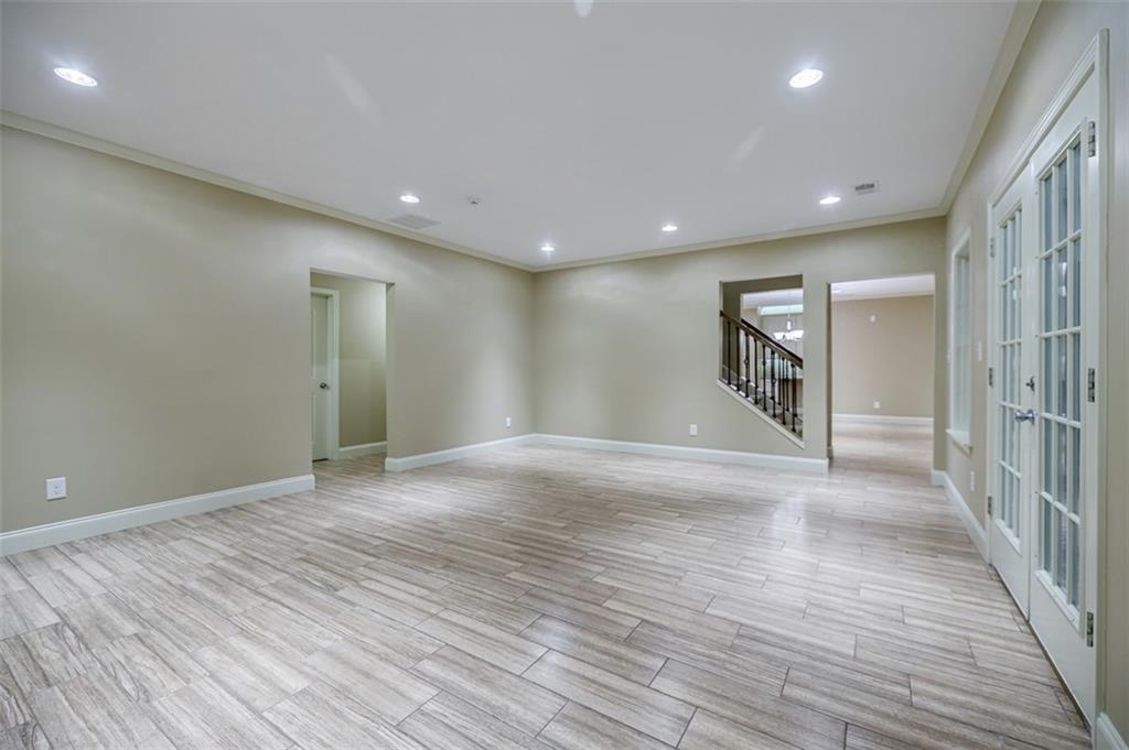 5072 Tottenham Court