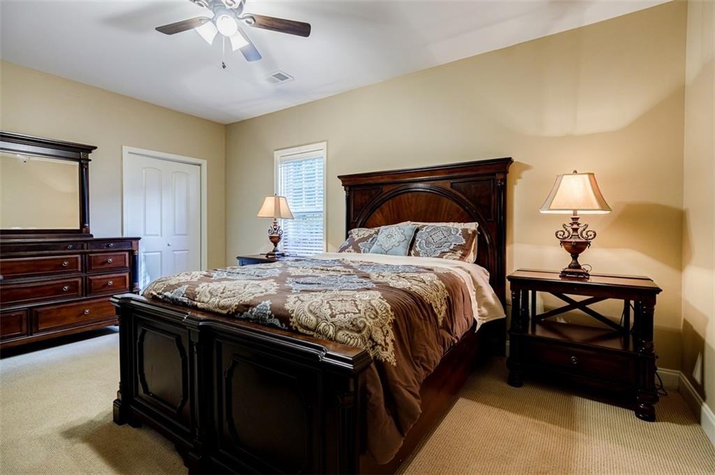 5072 Tottenham Court