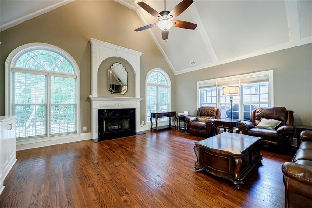 5072 Tottenham Court