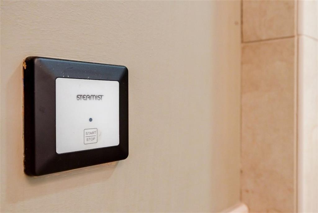 5072 Tottenham Court