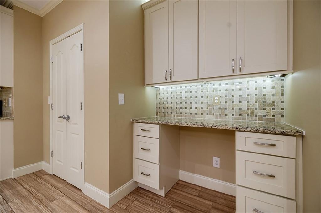 5072 Tottenham Court