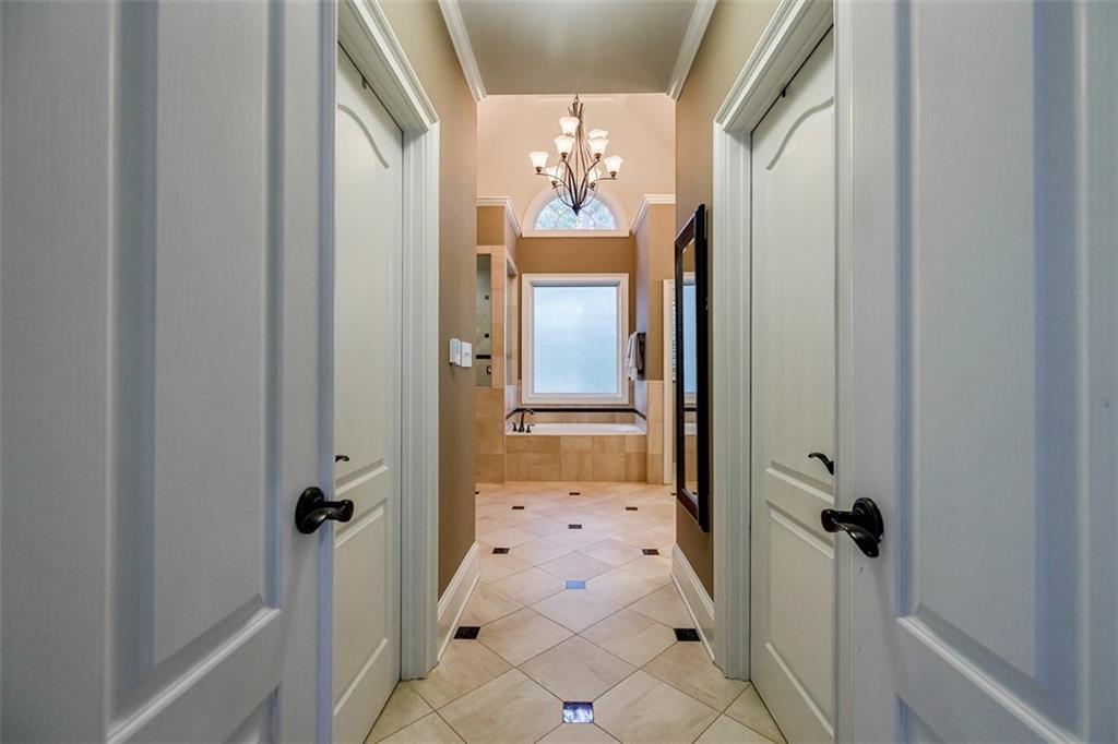 5072 Tottenham Court