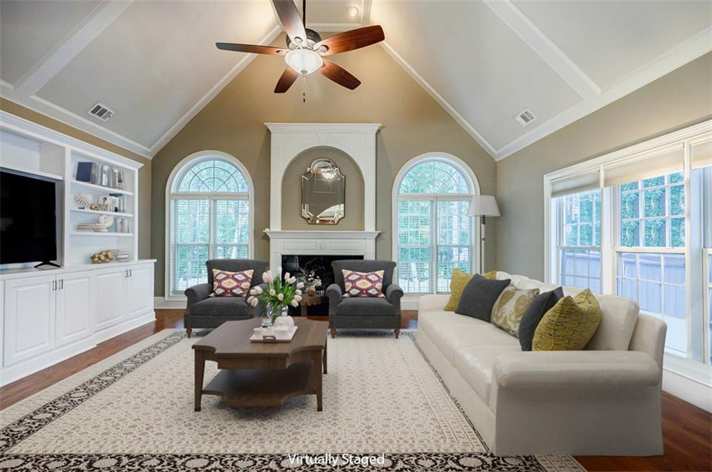 5072 Tottenham Court