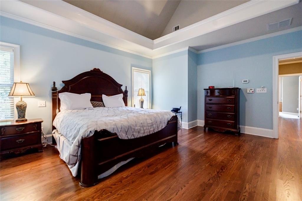 5072 Tottenham Court