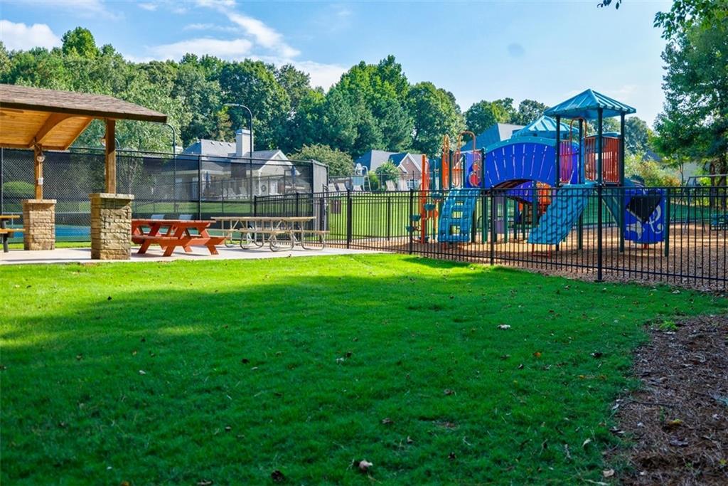 5072 Tottenham Court