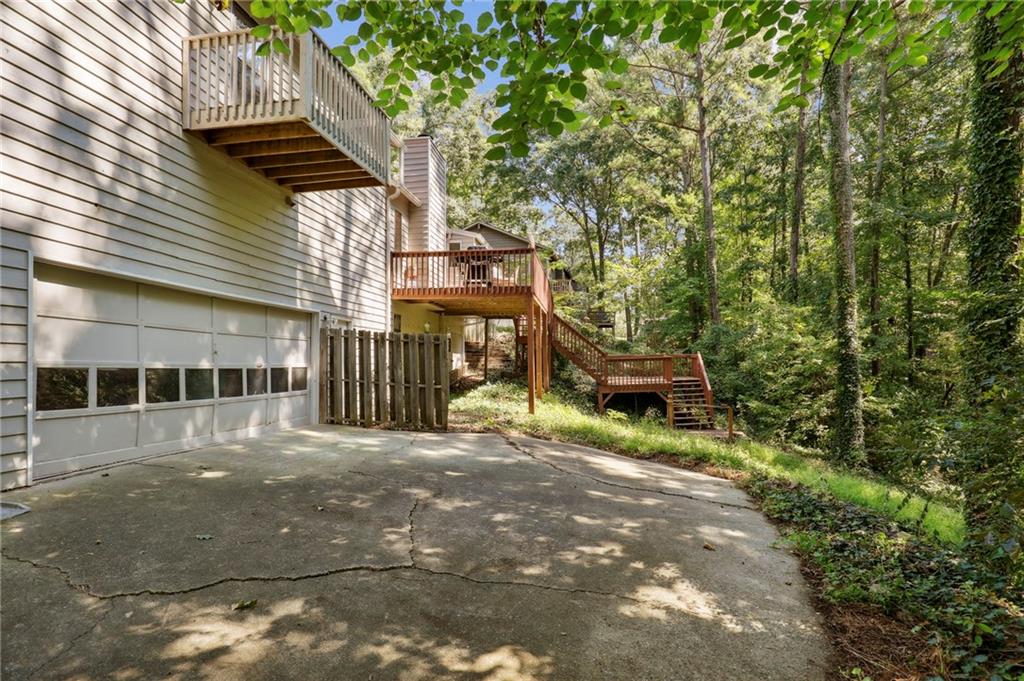 623 Green Valley Drive SE