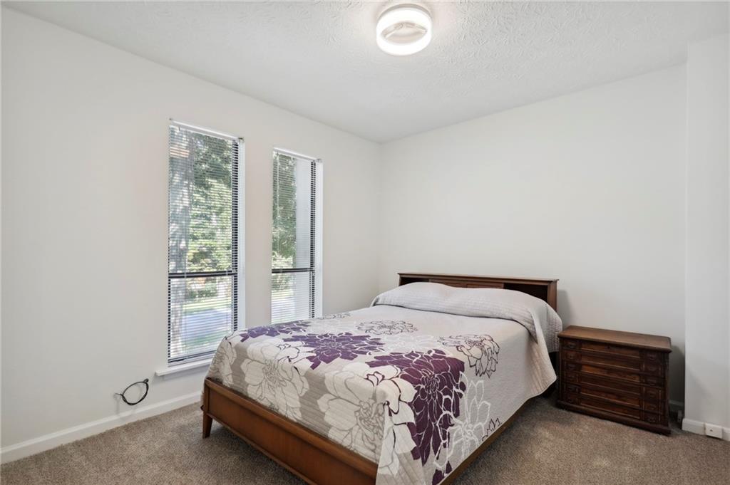 623 Green Valley Drive SE