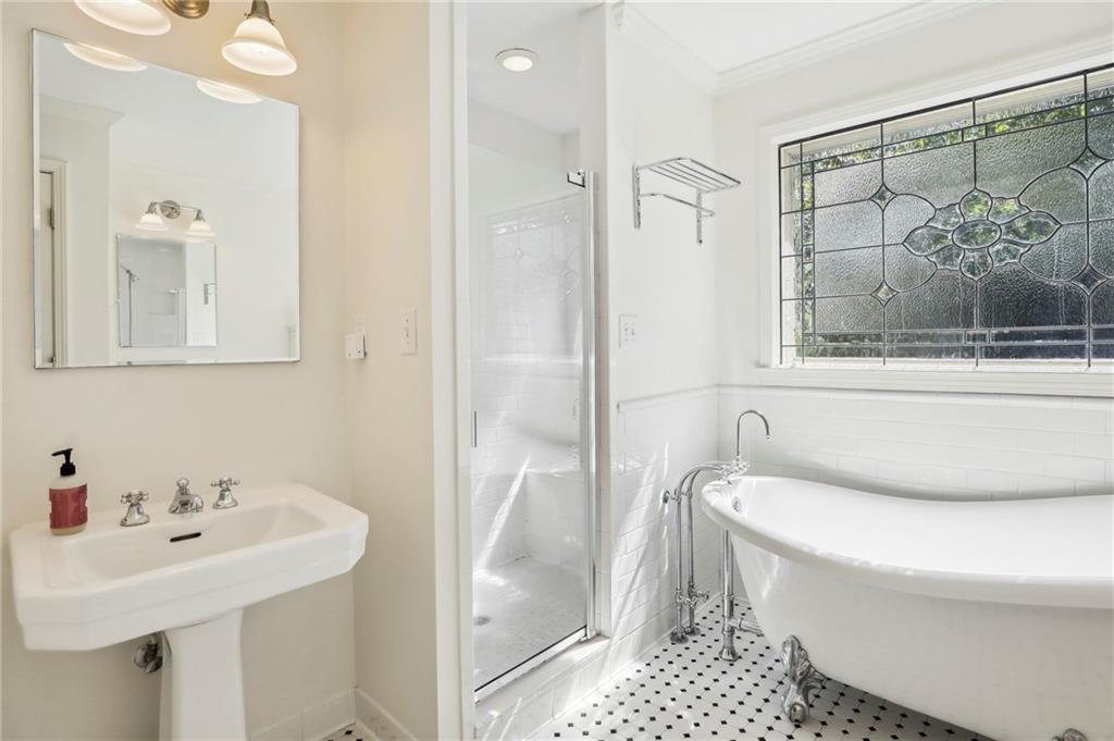 2365 Kimbrough Court