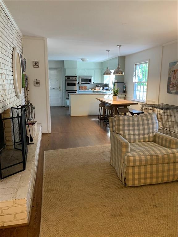 312 Lake Forrest Lane NE