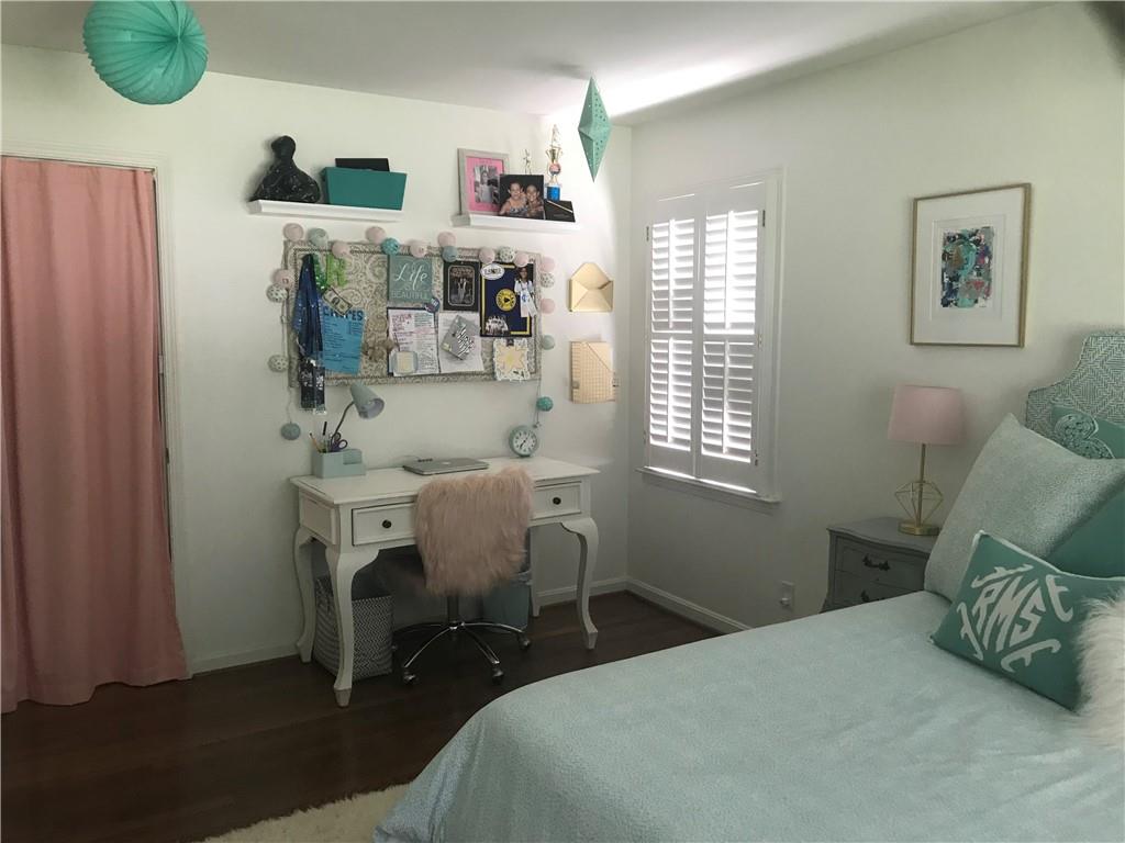 312 Lake Forrest Lane NE