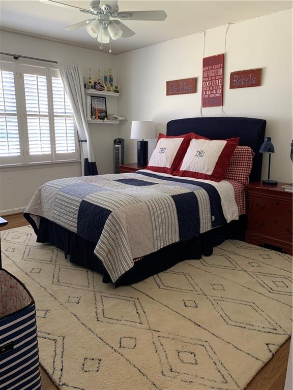 312 Lake Forrest Lane NE