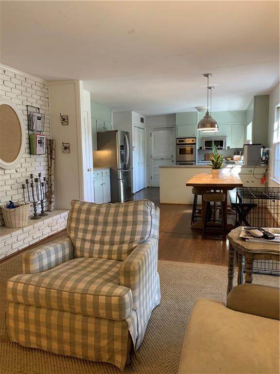 312 Lake Forrest Lane NE