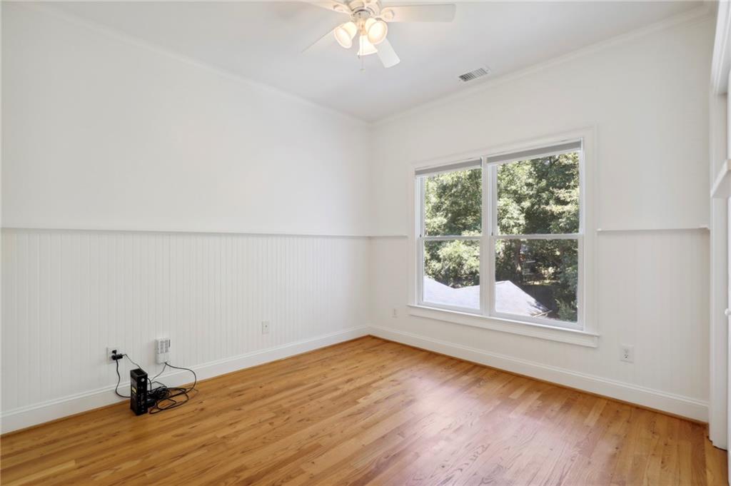 1092 Shelby Place SE