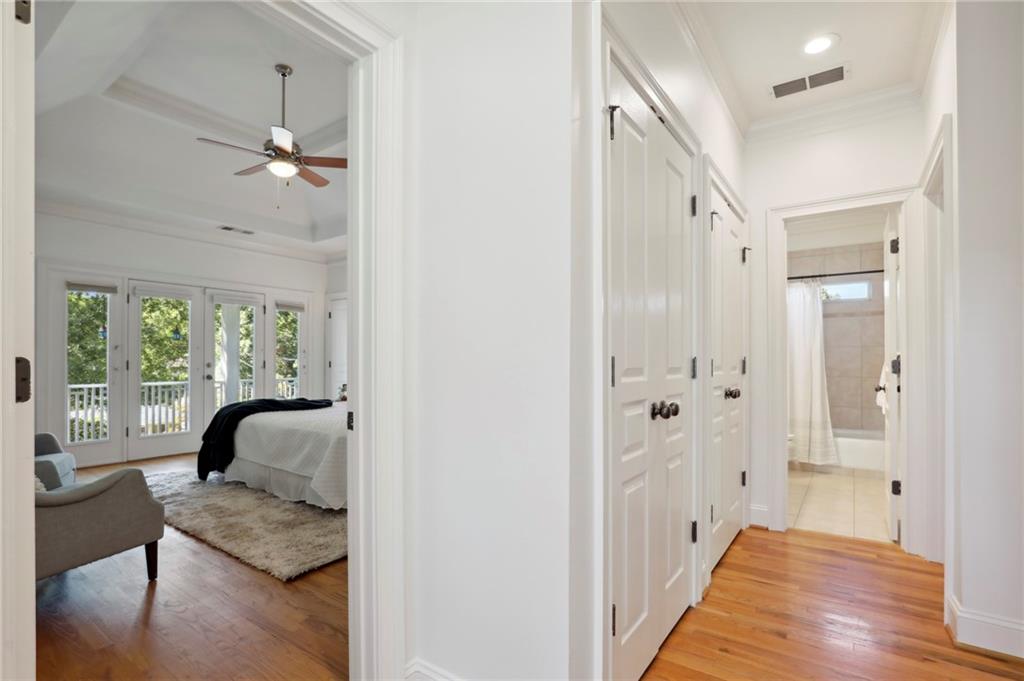 1092 Shelby Place SE